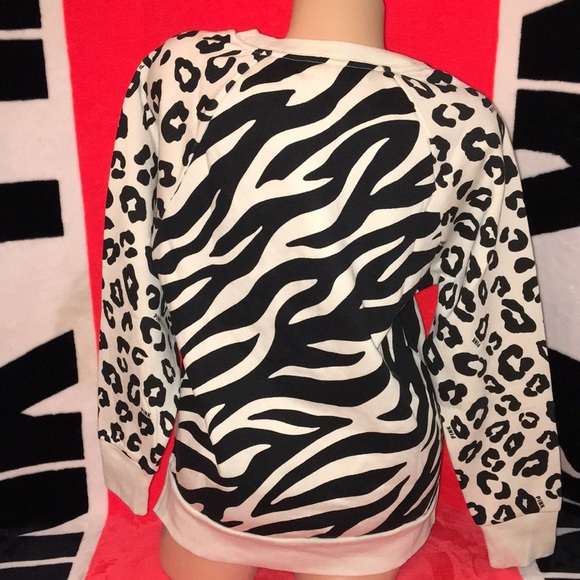 🛑SOLD🛑 Pink Zebra/Leopard Fleece Sweatshirt NEW - Picture 5 of 8